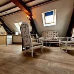 Au 1894 Loft Apartment *